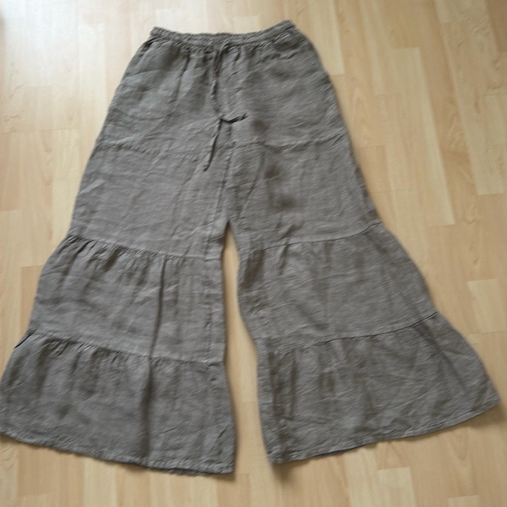 Puro Lino Italy light grey linen wide leg flared tiered pants, size S/M